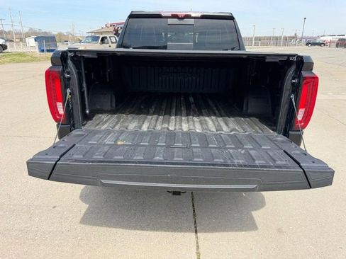 Used 2023 GMC Sierra 1500 AT4X AWD/4WD image 5