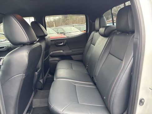 Used 2018 Toyota Tacoma TRD Pro image 15