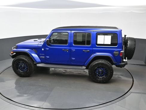 Used 2020 Jeep Wrangler Unlimited Sahara AWD/4WD image 35