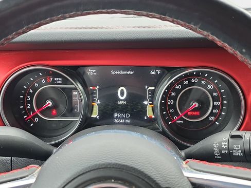 Used 2021 Jeep Wrangler Unlimited Rubicon AWD/4WD image 21