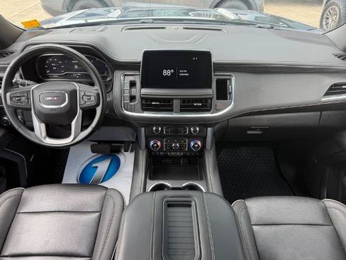 Used 2023 GMC Yukon XL SLT RWD image 5
