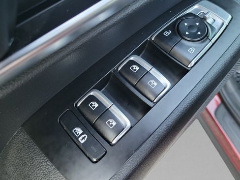 Used 2024 Kia Telluride EX w/ EX Captain's Chair Package AWD/4WD image 15