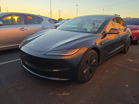 Used 2024 Tesla Model 3 Long Range AWD/4WD image 8