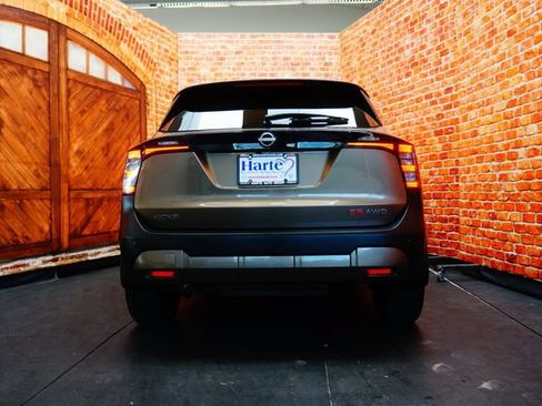 Certified 2025 Nissan Kicks SR AWD/4WD image 9