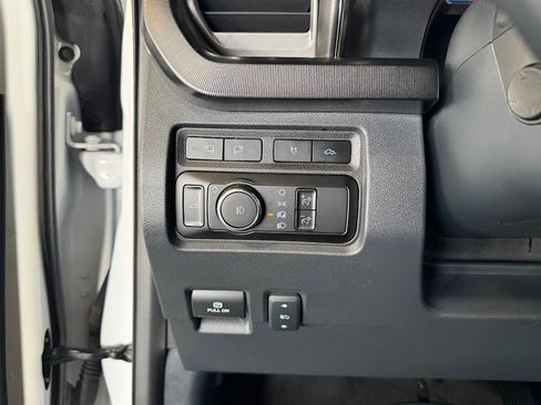 Used 2024 Ford F350 Platinum AWD/4WD image 29