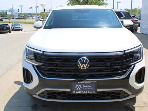 Certified 2026 Volkswagen Atlas Cross Sport SE AWD/4WD image 2