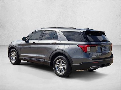 New 2026 Ford Explorer Active w/ Active Comfort Package RWD image 8