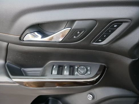 Used 2023 GMC Acadia AT4 w/ Technology Package AWD/4WD image 18