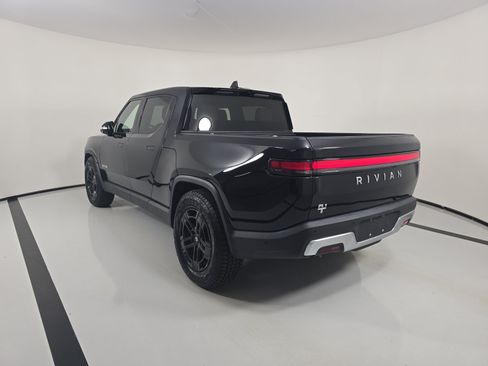 Used 2024 Rivian R1T Adventure Dual AWD/4WD image 3
