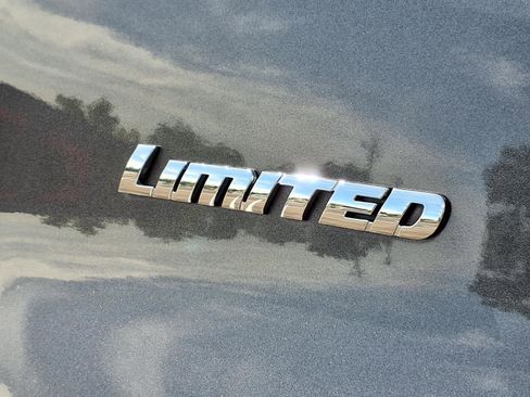 Used 2016 Toyota 4Runner Limited w/ Convenience Package AWD/4WD image 31