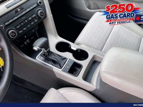 Used 2019 Kia Sportage LX w/ LX Popular Package FWD image 17