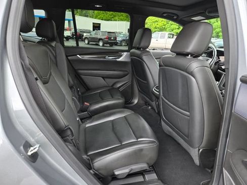 Used 2023 Cadillac XT6 Sport w/ Technology Package AWD/4WD image 21