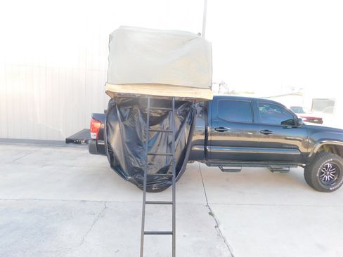 Used 2021 Toyota Tacoma SR5 image 22