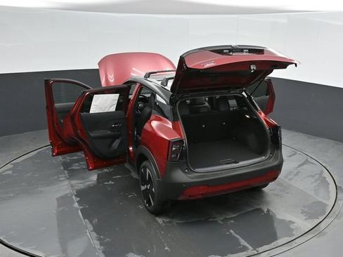Used 2025 Nissan Kicks SR FWD image 63