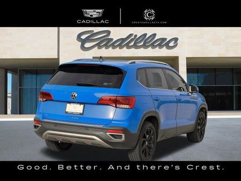Used 2023 Volkswagen Taos SE FWD image 3