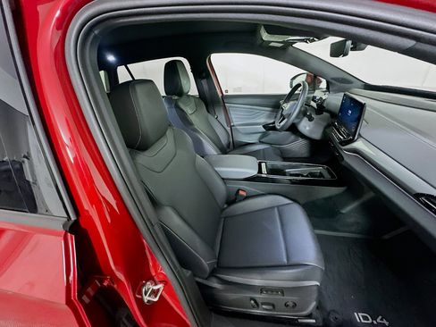 Used 2023 Volkswagen ID.4 S image 27