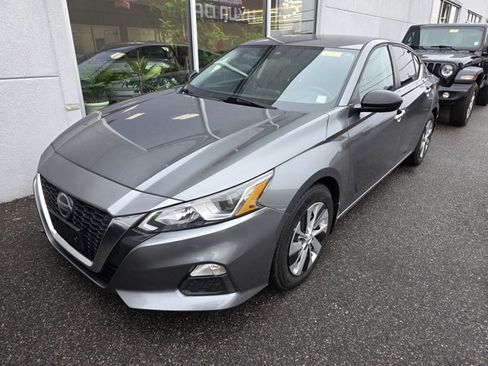 Used 2021 Nissan Altima 2.5 S image 1