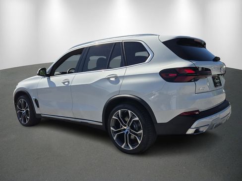 New 2026 BMW X5 xDrive40i AWD/4WD image 5