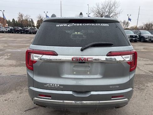 Used 2023 GMC Acadia Denali w/ Denali Ultimate Package image 8