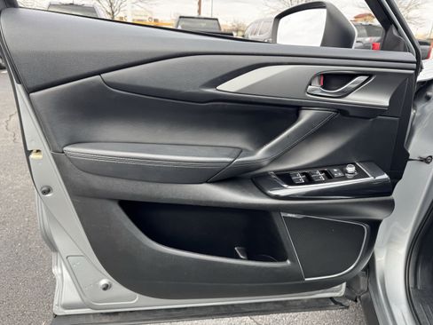 Used 2019 MAZDA CX-9 Touring w/ Touring Premium Package image 23