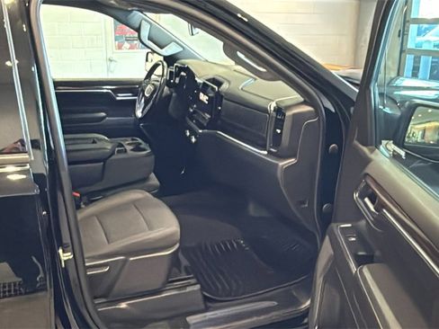 Used 2022 GMC Sierra 1500 Elevation image 12
