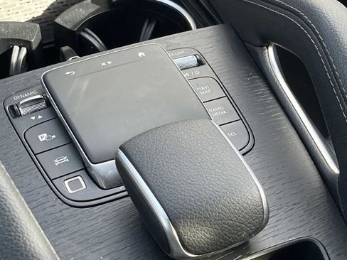 Certified 2025 Mercedes-Benz GLE 350 4MATIC image 29