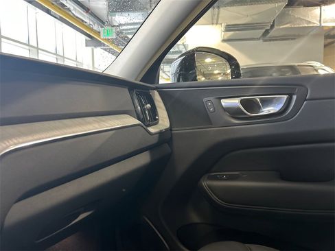 Certified 2025 Volvo XC60 B5 Plus image 20