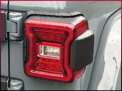 Used 2024 Jeep Wrangler Unlimited Rubicon 392 AWD/4WD image 13