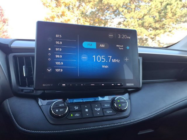 Used 2016 Toyota RAV4 XLE w/ Cargo Management Package AWD/4WD image 21