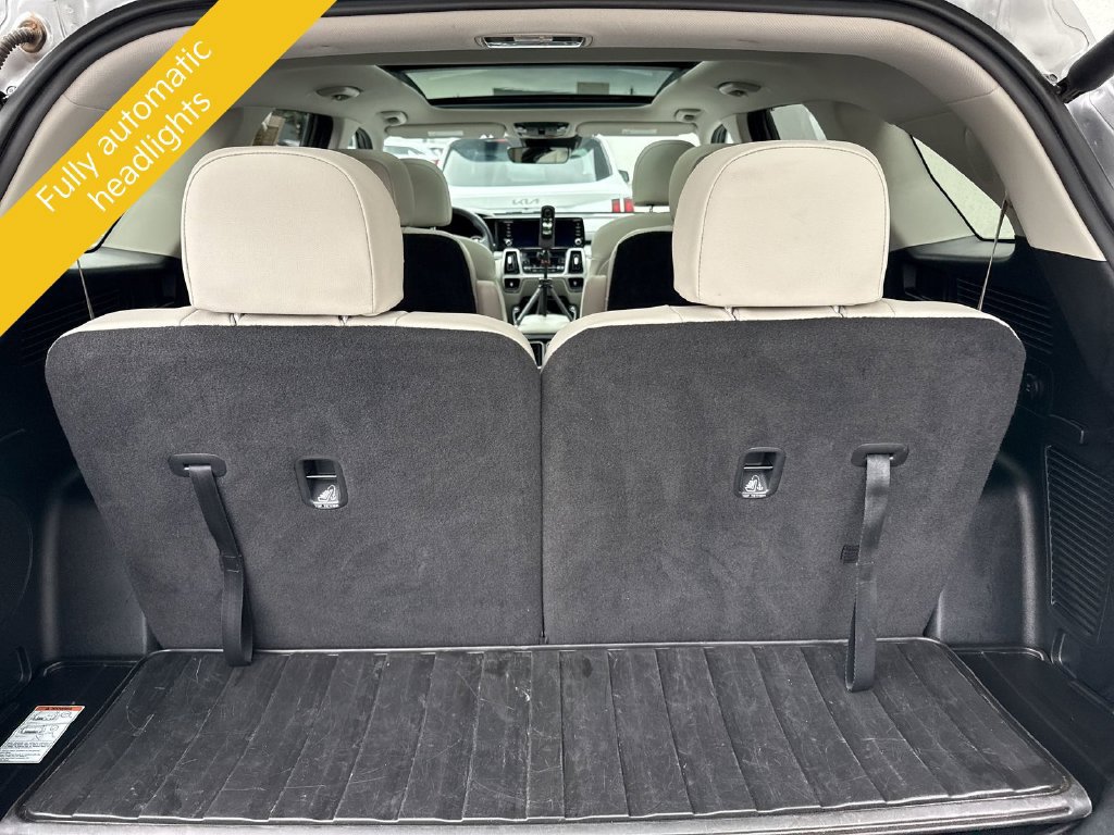 Certified 2023 Kia Sorento SX Prestige w/ Panoramic Sunroof Package AWD/4WD image 19