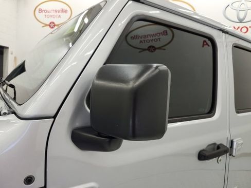 Used 2023 Jeep Gladiator Mojave w/ Trailer Tow Package AWD/4WD image 14