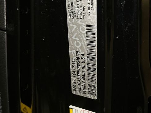 Used 2023 Jeep Wrangler Unlimited Sahara w/ Cold Weather Group image 34