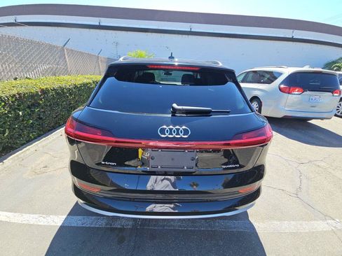 Used 2022 Audi e-tron Premium Plus w/ Premium Plus Package AWD/4WD image 5