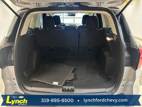 Used 2019 Ford Escape SE image 18