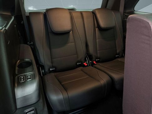 Used 2025 Mercedes-Benz GLS 450 4MATIC image 27