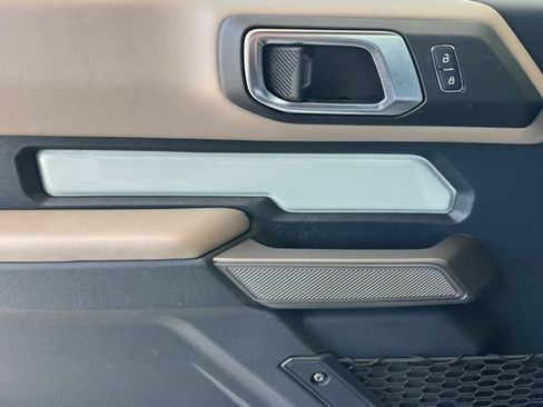 Used 2023 Ford Bronco Wildtrak AWD/4WD image 11
