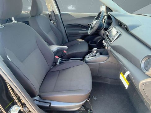New 2025 Nissan Kicks Play S image 28