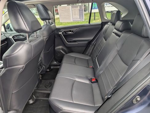 Used 2022 Toyota RAV4 Limited image 22