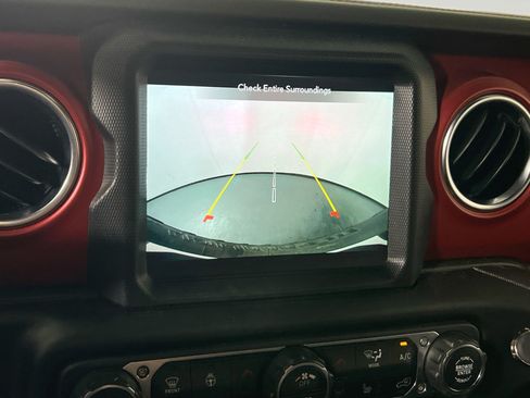 Used 2023 Jeep Wrangler Unlimited Rubicon w/ LED Lighting Group AWD/4WD image 14