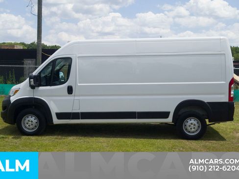 Used 2023 RAM ProMaster 2500 FWD image 11
