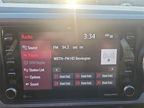 Used 2022 Toyota Tacoma TRD Sport image 13