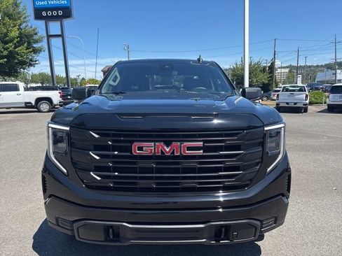 Used 2024 GMC Sierra 1500 Pro w/ Graphite Edition AWD/4WD image 8