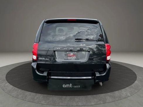 Used 2014 Dodge Grand Caravan SXT FWD image 8