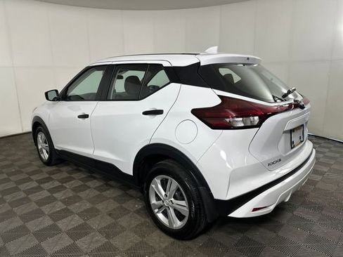 Used 2025 Nissan Kicks Play S FWD image 5