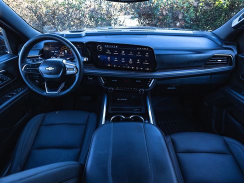 Used 2025 Chevrolet Tahoe LT w/ Comfort Package image 30