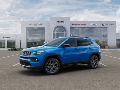 New 2026 Jeep Compass Latitude image 2
