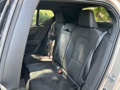 Used 2023 Volvo XC40 Recharge Plus w/ Protection Package Premier AWD/4WD image 11