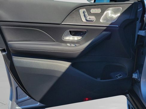New 2026 Mercedes-Benz GLS 450 4MATIC image 30