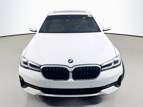 Used 2022 BMW 540i w/ Convenience Package image 2