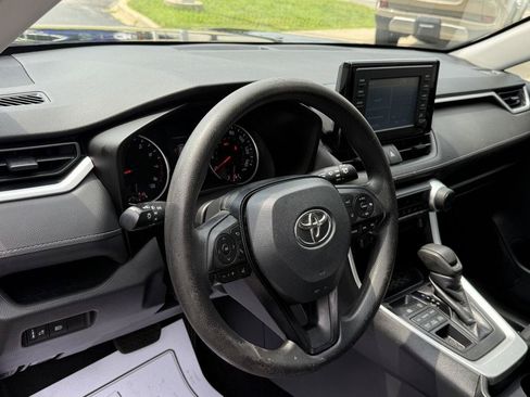 Used 2019 Toyota RAV4 LE w/ All Weather Liner Package AWD/4WD image 24